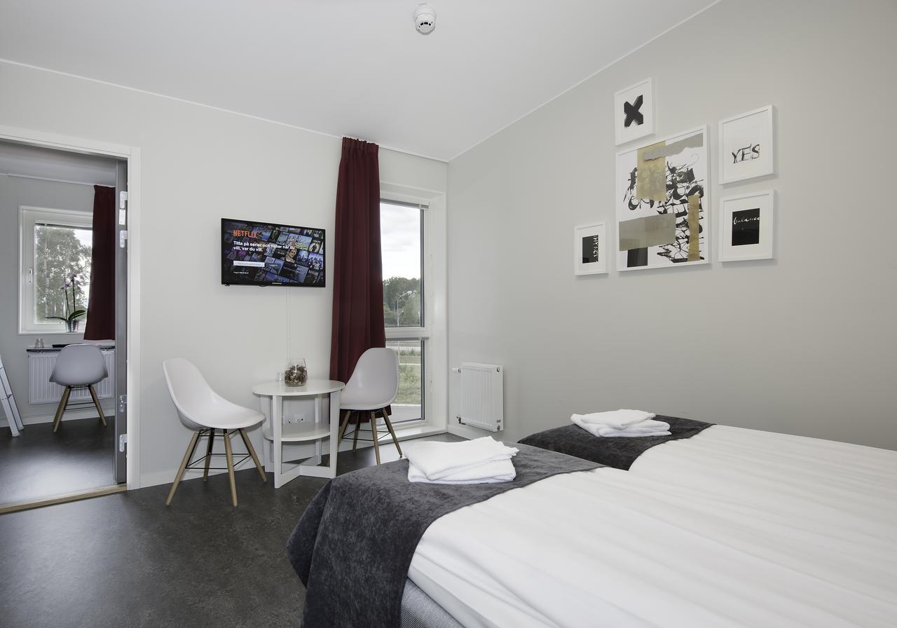 Hotell Eken Moelndal エクステリア 写真